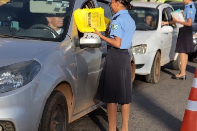 Maio Amarelo mobiliza Aparecida de Goiânia com blitz educativa e orientação no trânsito
