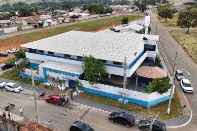 Prefeito Vilela participa da entrega da nova sede da Coordenação Regional de Educação de Aparecida