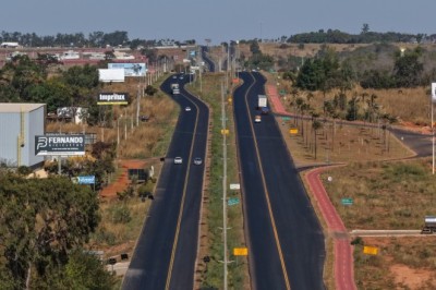 Governo de Goiás inicia restauração de novo trecho da GO-020 no período noturno