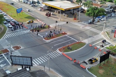 Mabel leva melhorias ao trânsito do Parque Amazônia com substituição de rotatória por semáforo