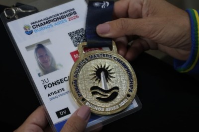 Servidora da SME ganha medalha de ouro no Campeonato Panamericano Master de Esportes Aquáticos